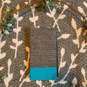 NWOT Target 🎯 iPhone 8+ Folio Wallet Case